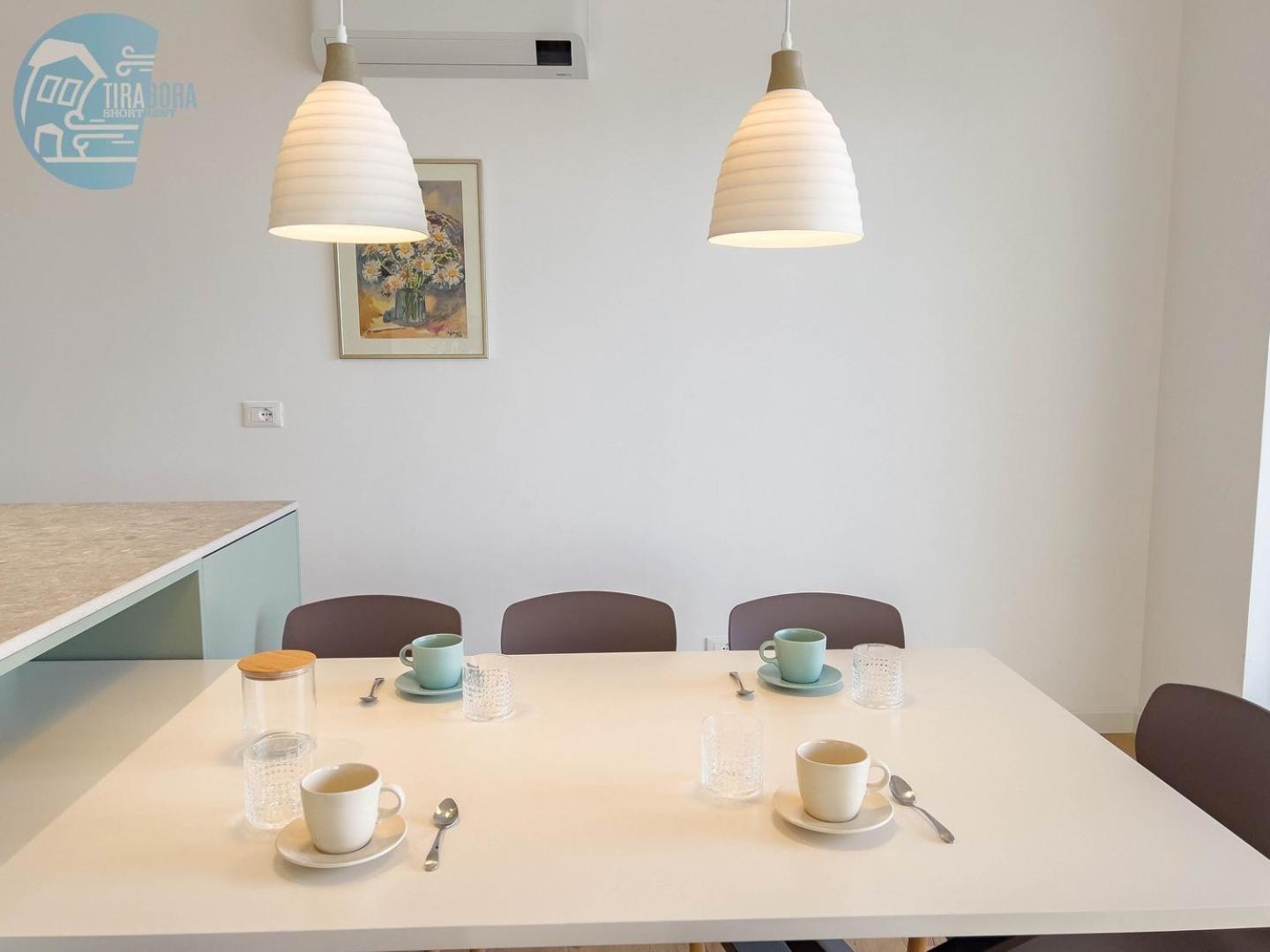 Blue Life 3b Tirabora Short Rent Trieste
